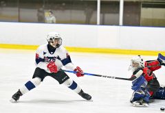 全十勝Aが全国切符獲得 8―5で代決制す 道中学校アイスホッケー大会 14