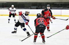 全十勝Aが全国切符獲得 8―5で代決制す 道中学校アイスホッケー大会 15