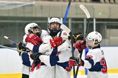 全十勝Aが全国切符獲得 8―5で代決制す 道中学校アイスホッケー大会 6