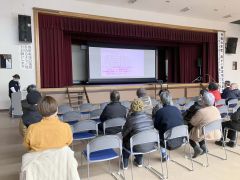 障害者週間に合わせ町内の団体が活動を発表した記念事業