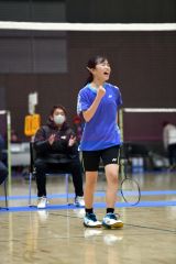 【女子シングルス決勝】優勝を決めて声を上げる齋藤茉子