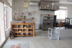 店内は落ち着いた雰囲気になっている