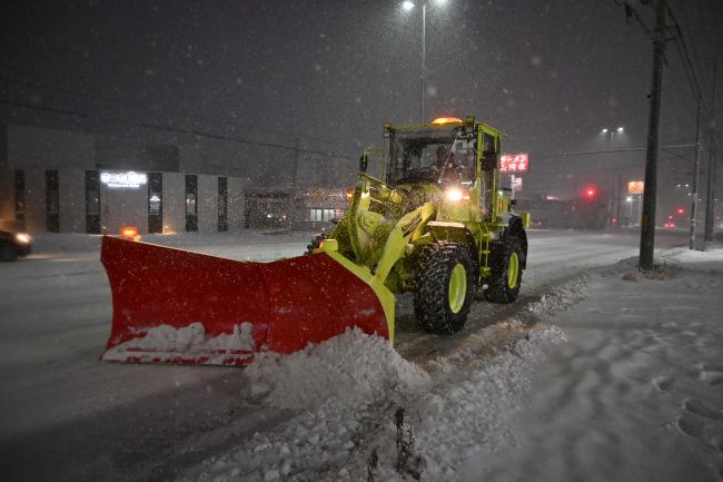 上札内13センチ、大樹12センチ 帯広6センチ 午後4時までの降雪量