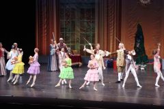 華麗な舞を披露したキーウ・クラシック・バレエの公演