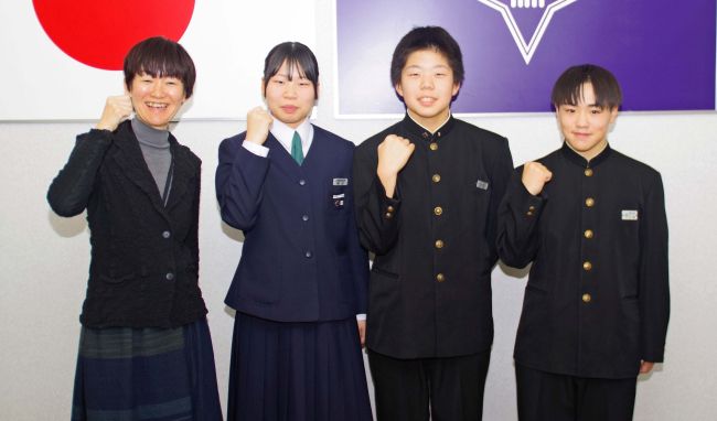 スケート全道大会出場の中学生が教育長に意気込み 浦幌 | 十勝毎日新聞