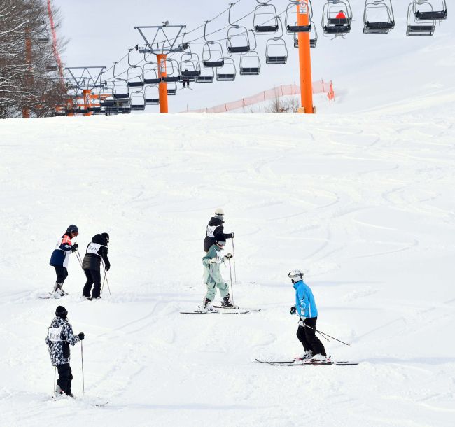 新得山スキー場オープン 24日はリフト無料 | 十勝毎日新聞電子版 新得山スキー場オープン 24日はリフト無料 | 十勝毎日新聞電子版