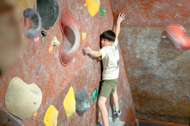 中家（川西6年）がU12男子で頂点 本戦へ ボルダリングTHE