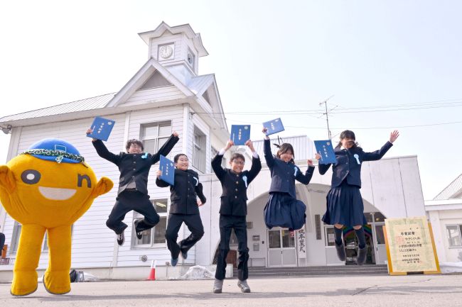 6年の学び胸に新たな一歩 小学校卒業式～写真・動画特集 | 十勝毎日