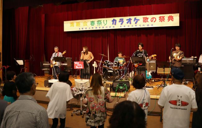 楽しみ方無限大！カラオケパーティーの魅力と仲間との時間