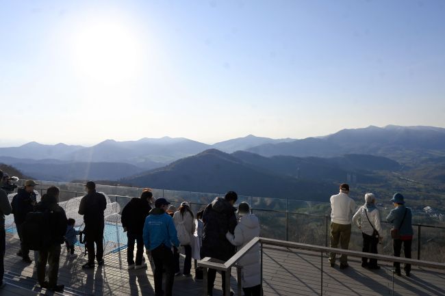 雲海テラスで幻想的な絶景を楽しむ