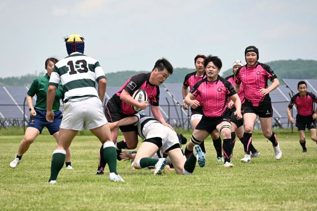 青空の下、管内ラガーマンが熱戦 本別で全十勝大会 | 十勝毎日新聞電子