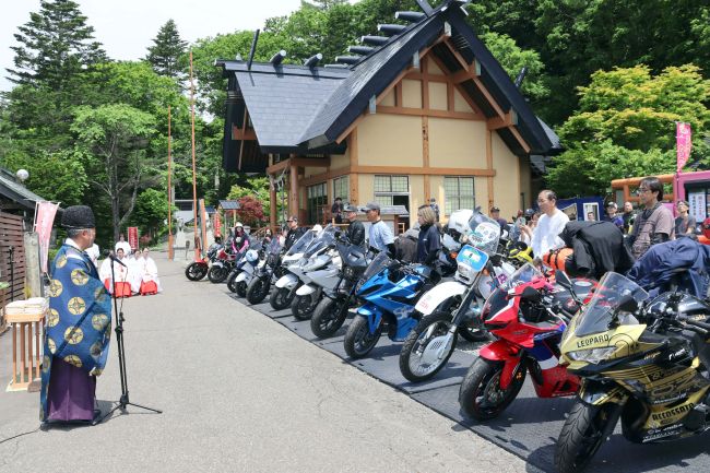 ツーリング中の無事故を願いライダーが集結 浦幌神社で祈願祭 | 十勝